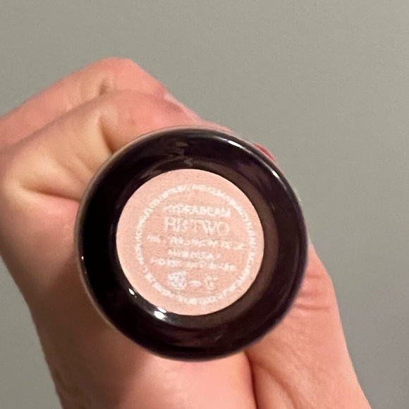 Saie Hydrabeam Concealer in HB TWO - Picture 2 of 3